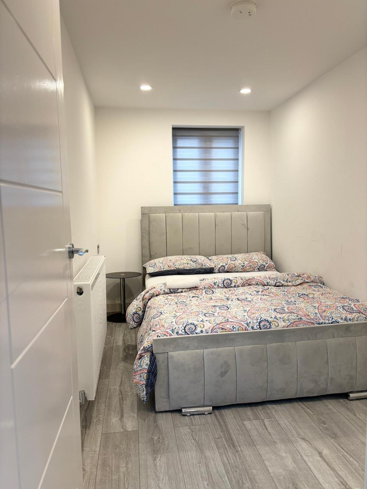 Newly Build 2Br Property With Free Parking ハイワイクーム エクステリア 写真