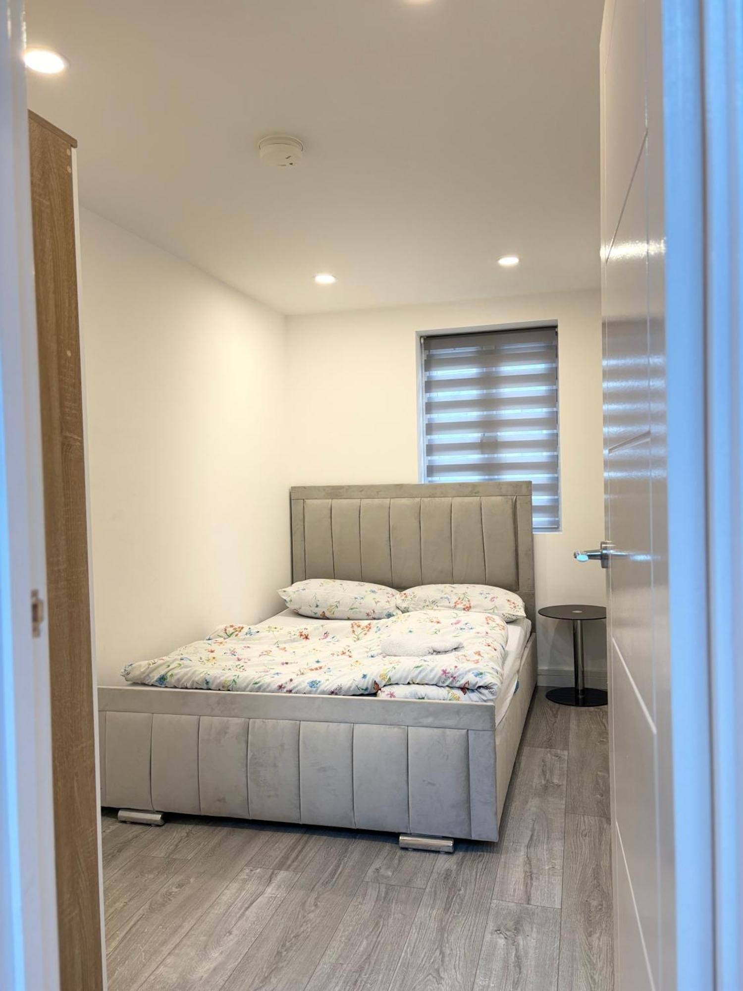 Newly Build 2Br Property With Free Parking ハイワイクーム エクステリア 写真